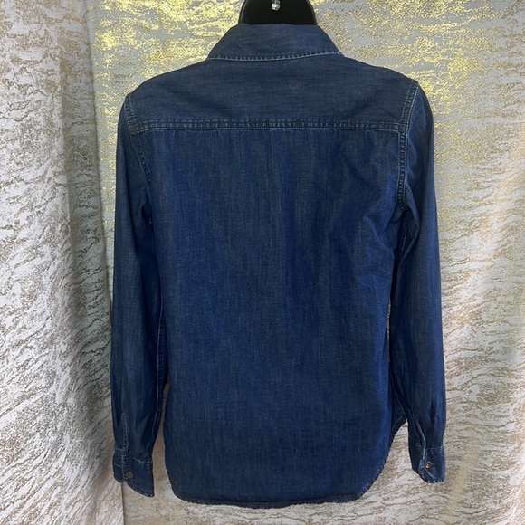 Banana Republic Dark Soft Wash Button Up Denim Shirt Size XS - Picture 9 of 16